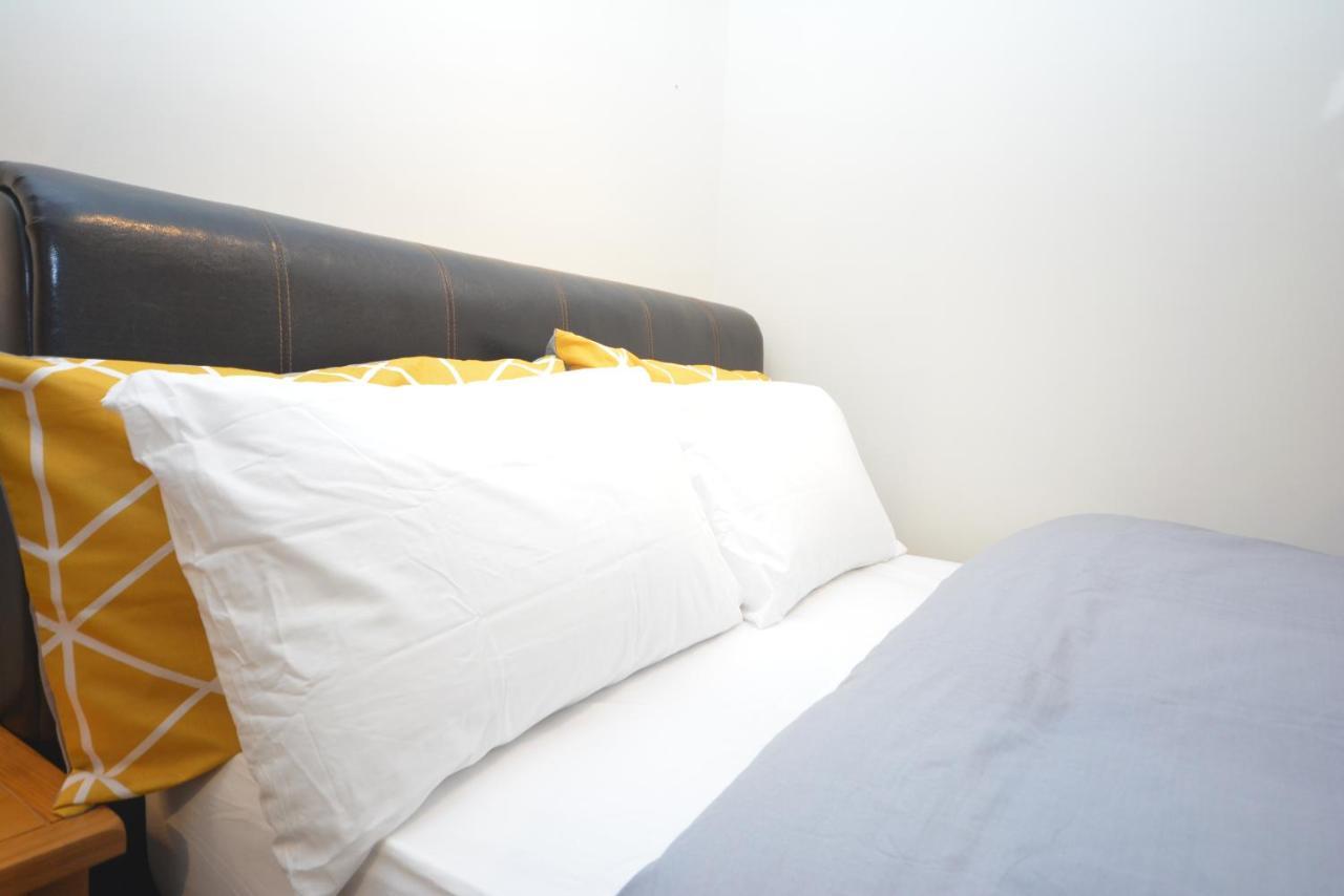 London Luxury 5 Bedroom House 2 Min Walk To The Tube Station Dagenham Exterior foto